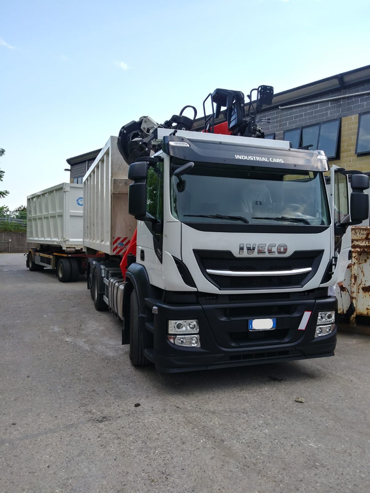 Mezzo svet Camion Svet